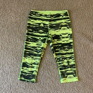 Black and bright yellow zella Capri workout leggings